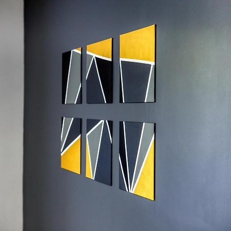 J-Mo Home - Magny - Moderne Et Chaleureux エクステリア 写真