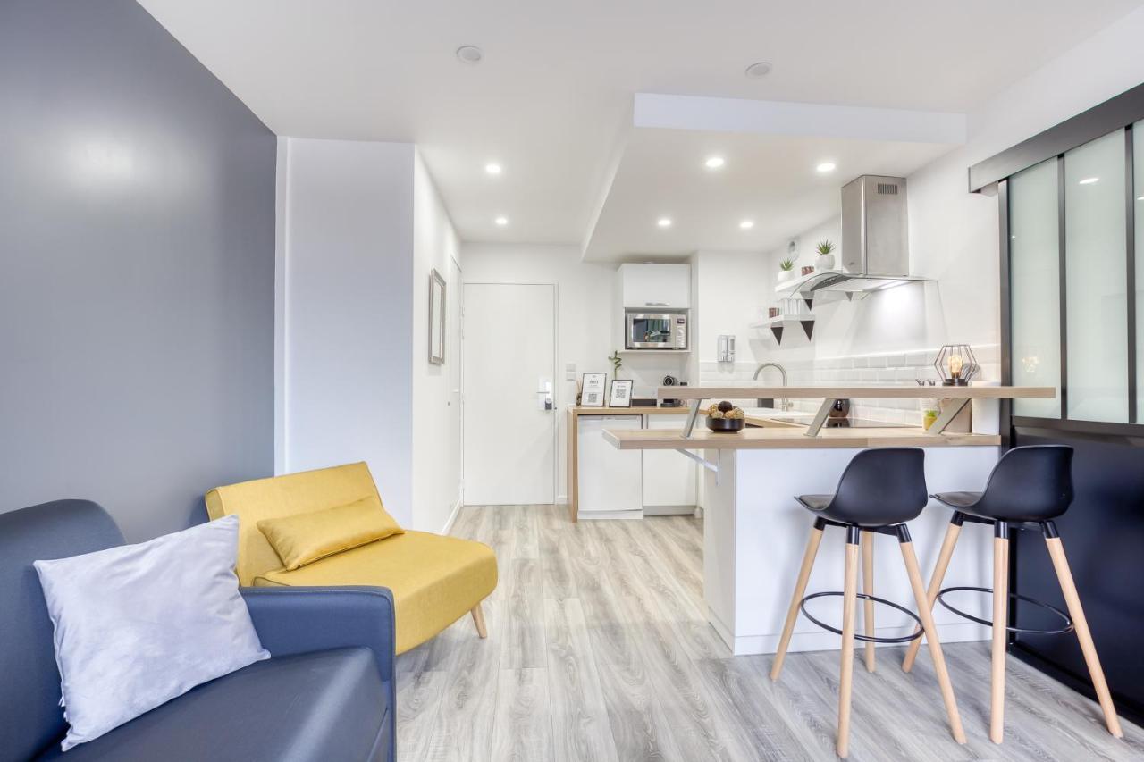 J-Mo Home - Magny - Moderne Et Chaleureux エクステリア 写真