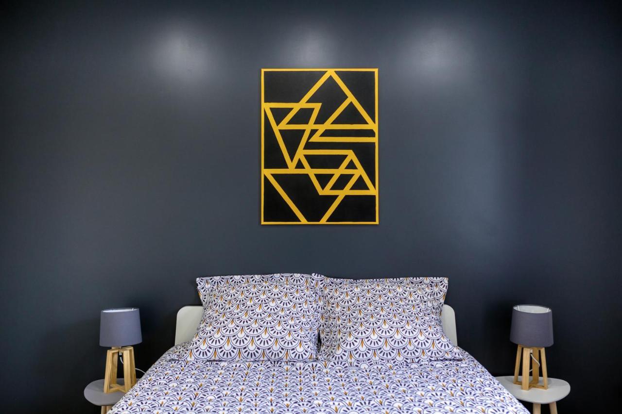 J-Mo Home - Magny - Moderne Et Chaleureux エクステリア 写真