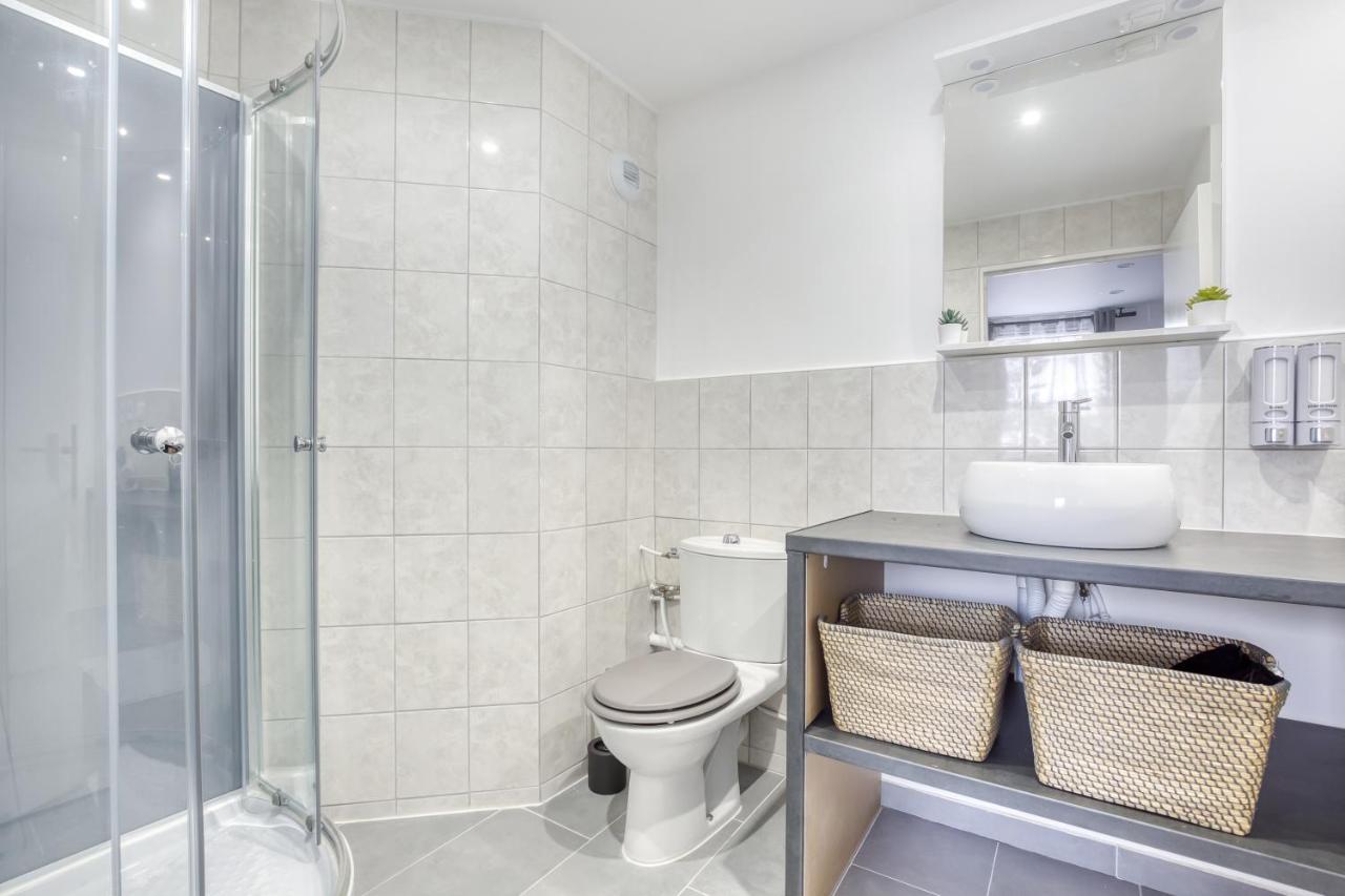 J-Mo Home - Magny - Moderne Et Chaleureux エクステリア 写真